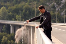 Igor Samobor v filmu 9:06 (2009).