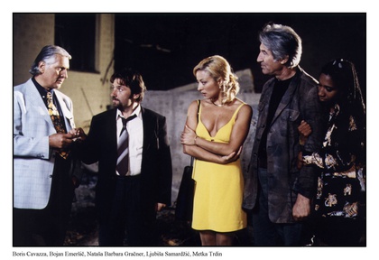 Boris Cavazza, Bojan Emeršič, Nataša Barbara Gračner, Ljubiša Samardžić, Metka Trdin v filmu Blues za Saro (1999).