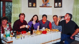 Archival image used in Alkoholizem v moji družini (2025).