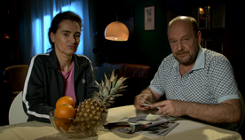 Petra Govc, Peter Musevski v filmu Poslušajte, gospod Marjan (2019).