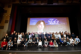 event photo Ida, ki je pela tako grdo, da so še mrtvi vstali od mrtvih in zapeli z njo (2025)