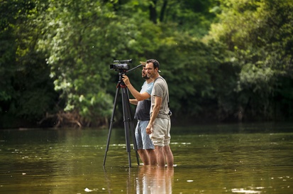 Luka Marčetić, Fabris Šulin na snemanju filma Od zdaj naprej bo vse drugače (s.d.).