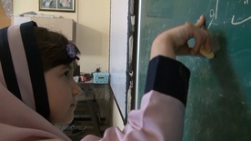 Nadia v iranski šoli (2020)