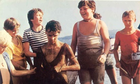 fotografija s snemanja Poletje v školjki (1986)