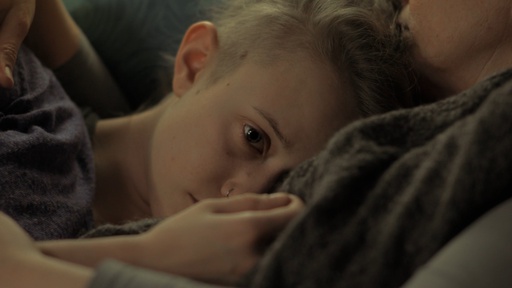 Lara Ostan v filmu In je takoj večer (2015).