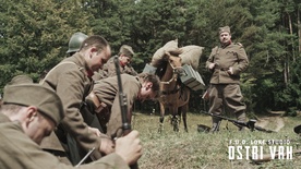 Kader iz filma Ostri vrh (2025)