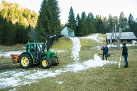 photo from set Nekoč so bili ljudje (2021)