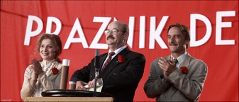 Vlado Novak, Robert Prebil v filmu Stanje šoka (2011).