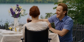 Matej Puc, Saša Pavček v filmu Pravica ljubiti (2013).