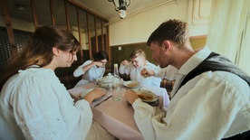 Still frame Orehi ali pehtran (2025)