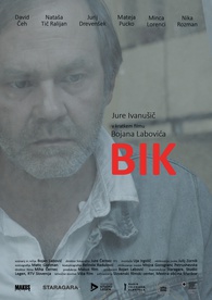 Plakat: Bik (2019). Na fotografiji: Jure Ivanušič