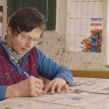 Still frame Trezi (2019)