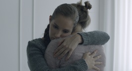 Eliška Křenková in Rodinný film (2015).