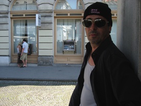 Franci Kek on the set of Gola resnica (2009).