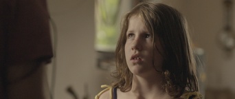 Lana Brina Korbar in Male ribe (2015).