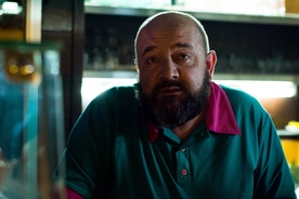 Gregor Čušin v filmu Iva, 24 (2018).