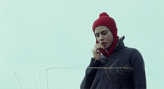Medea Novak v filmu To je zemlja, brat moj (2009).