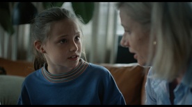 Isabel Gradišnik, Jana Zupančič v filmu Drobna ptica (s.d.).