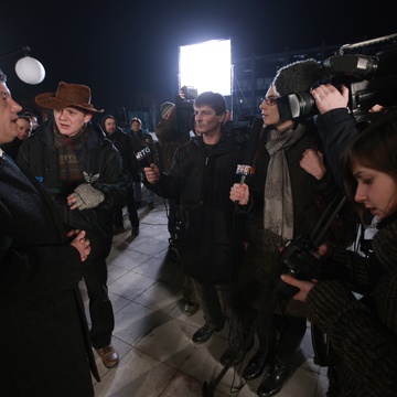 Valter Dragan, Matija Kozamernik, Boris Petkovič on the set of Volilni molk (2009).