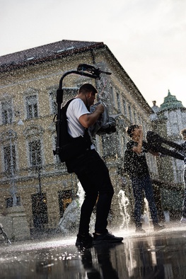 fotografija s snemanja Šepet metulja (2023)