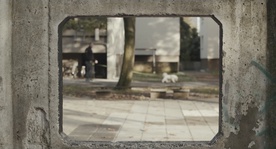 Kader iz filma Igral sem se z betonom (2020)