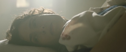 Saša Pavlin Stošić v filmu Pošast za železno zaveso (s.d.).