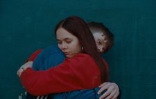 Rok Boštjančič, Aneja Tovornik v filmu Kokosy ~ Ljubezen oveni (2025).