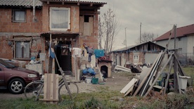 Still frame Pod sveto streho (2025)