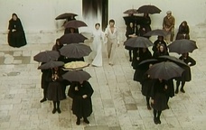 Kader iz filma Xenia na gostovanju (1975)