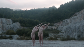 Eva Brank, Katarina Vatovec v filmu Korenine (2025).