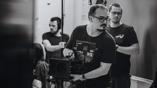 Denis Ravbar, Tonko Sekulo na snemanju filma Kako popolnoma izginiti in postati smešen (2022).
