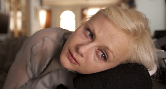 Polona Juh v filmu Volilni molk (2009).