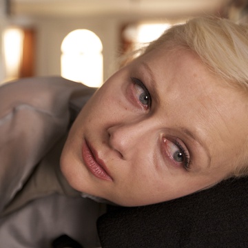 Polona Juh v filmu Volilni molk (2009).