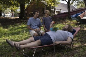 Ólafur Darri Ólafsson, Blaž Šef v filmu Skriti ljudje (2025).