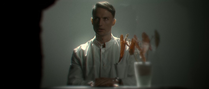 Matej Brekalo v filmu Izboljševalec (2021).