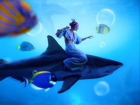 Nives Cilenšek in Zevin ~ Side Eye (2024).