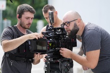 fotografija s snemanja Smrdljivc (2025)