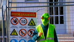 Kader iz filma Tschimy ~ Sizif (2024)