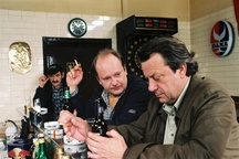Peter Musevski, Andrej Nahtigal v filmu Delo osvobaja (2004).
