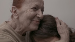 Jožica Avbelj v filmu Samo četrtina (2025).