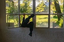 Kader iz filma V-hodi (2025)