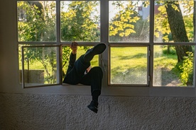 Still frame V-hodi (2025)