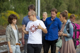 Nejc Gazvoda, Mia Jexen, Nina Rakovec na snemanju filma Dvojina (2013).