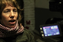 Kristin Sue Lucas na snemanju filma Jaz sem Janez Janša (2012).