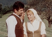 Polde Bibič, Milena Zupančič v filmu Cvetje v jeseni (1973).