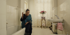 Vesna Godina in Zgodbe s prepiha: Gospa z bomboni (2024).