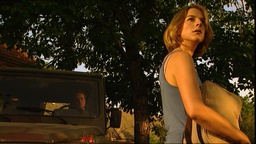 Barbara Cerar v filmu Šelestenje (2002).