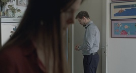 Jernej Gašperin, Lea Mihevc v filmu Nihče ni rekel, da te moram imeti rad (2019).