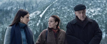 Lara Komar v filmu Tiha milost (2026).