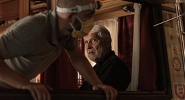 Boris Cavazza na snemanju filma Dedek gre na jug (2022).